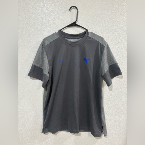 Nike Air Force T-Shirt - Picture 1 of 2